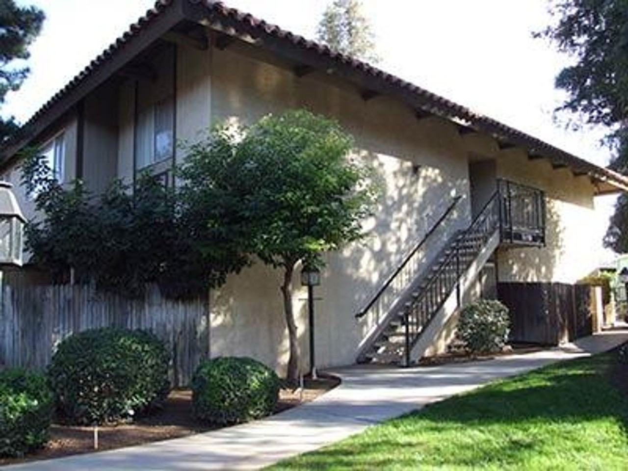 CASA SERENA - Photo 2 of 4