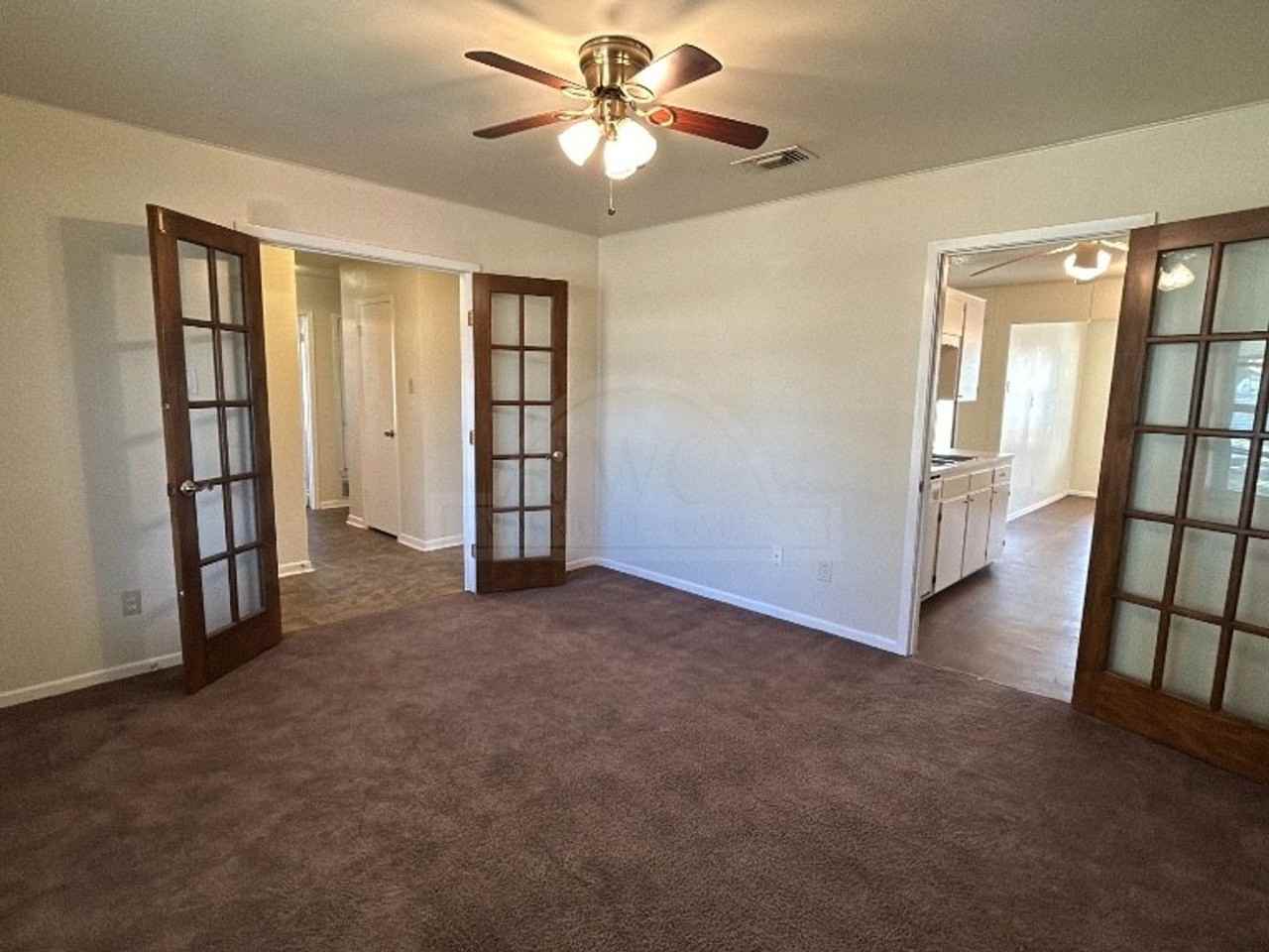 618 N 23rd St - Photo 6 of 30