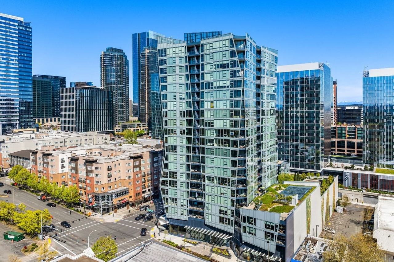 188 Bellevue Way Ne #802 - Photo 3 of 35