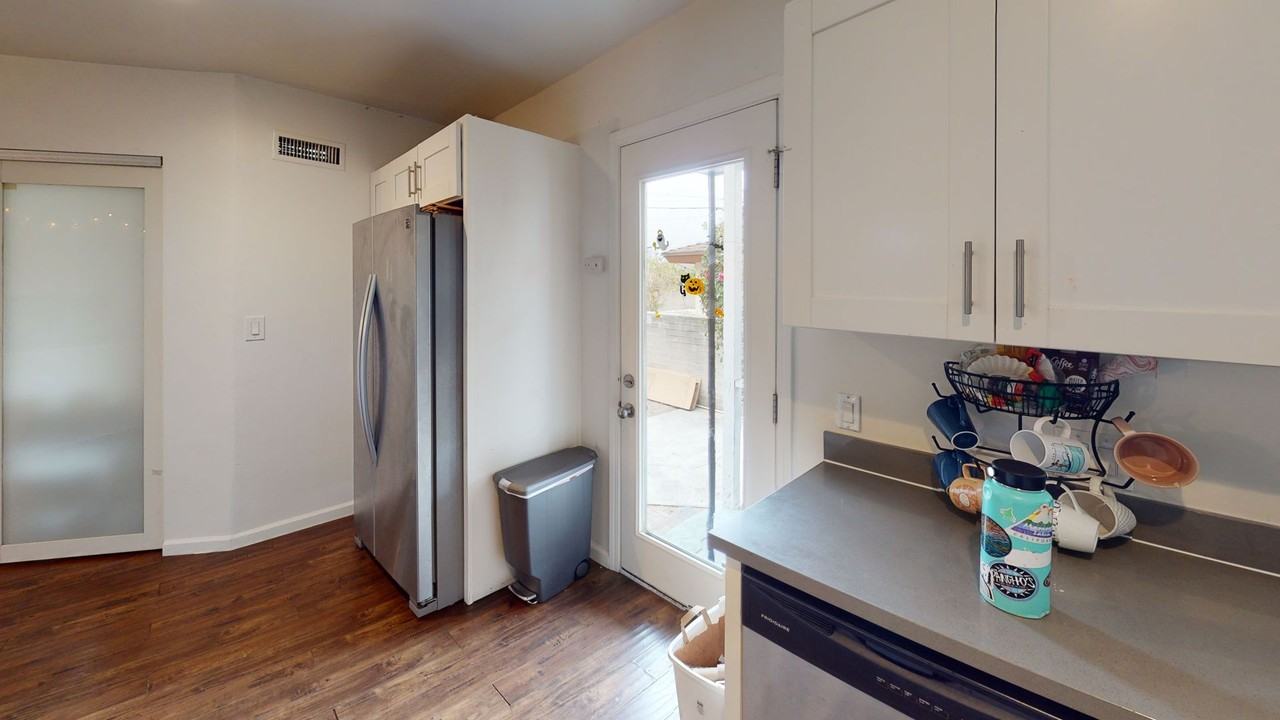 5531 Mary Lane Dr - Photo 6 of 22