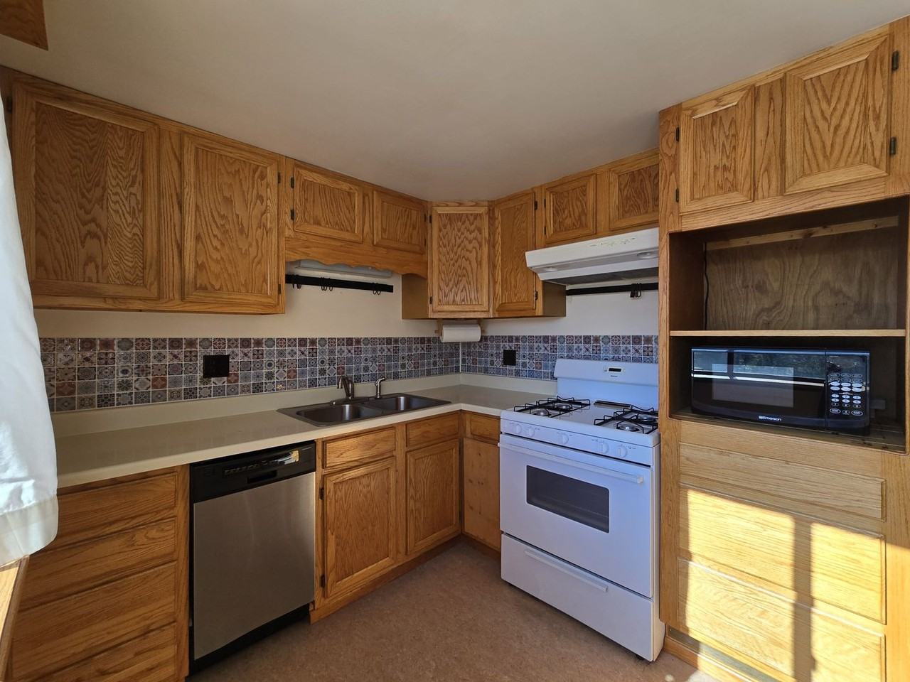 3509 Pueblo Dr - Photo 7 of 24