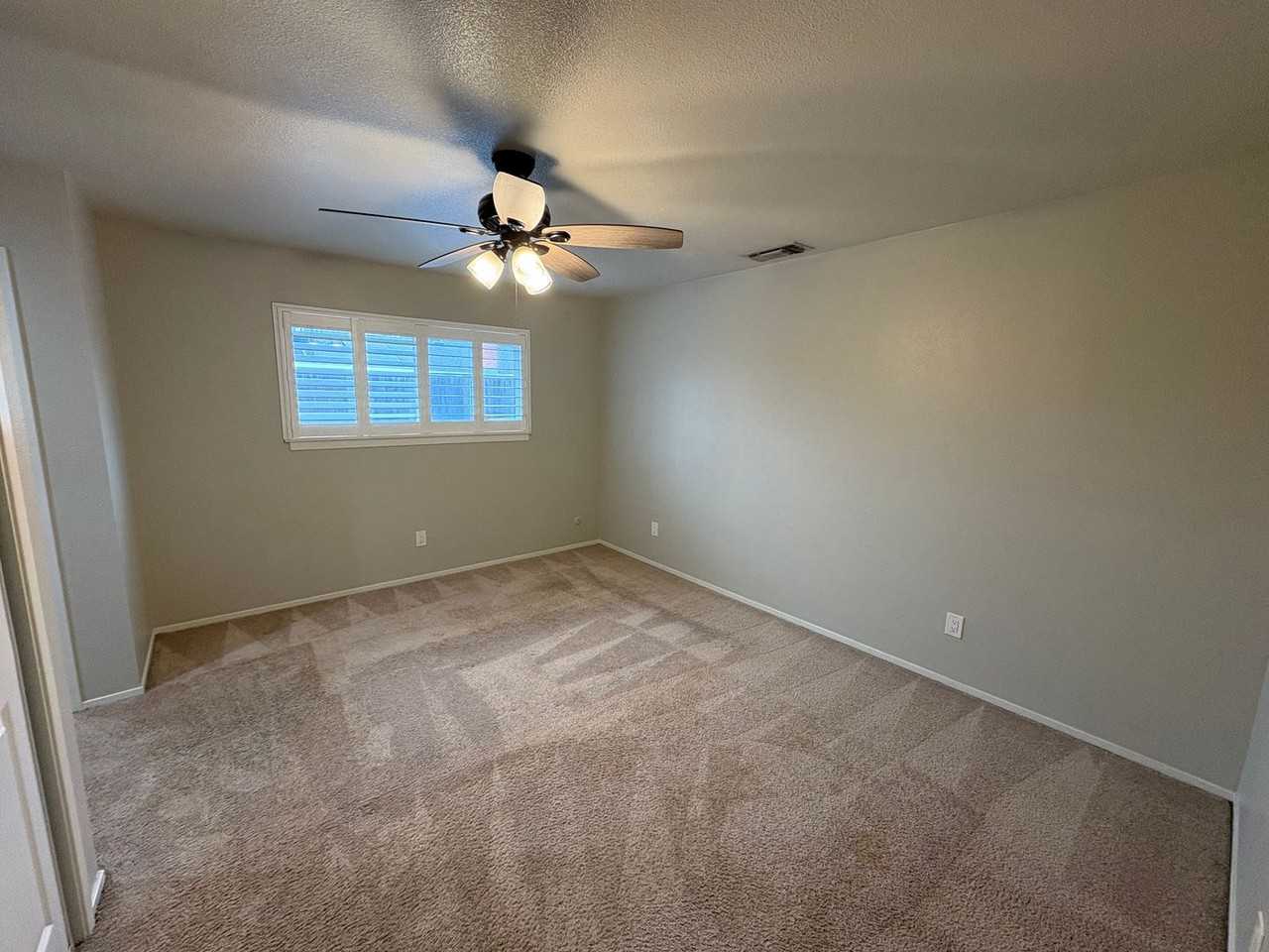 1937 S Chinowth St - Photo 7 of 35