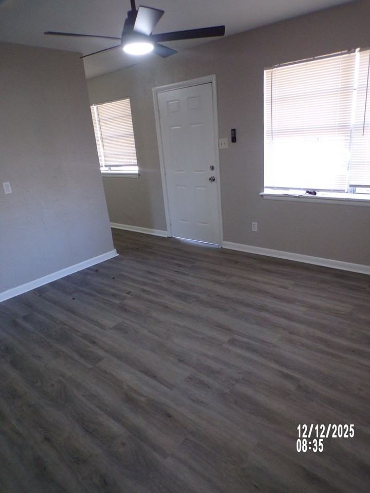 1317 Nw Taylor Ave #B - Photo 4 of 13