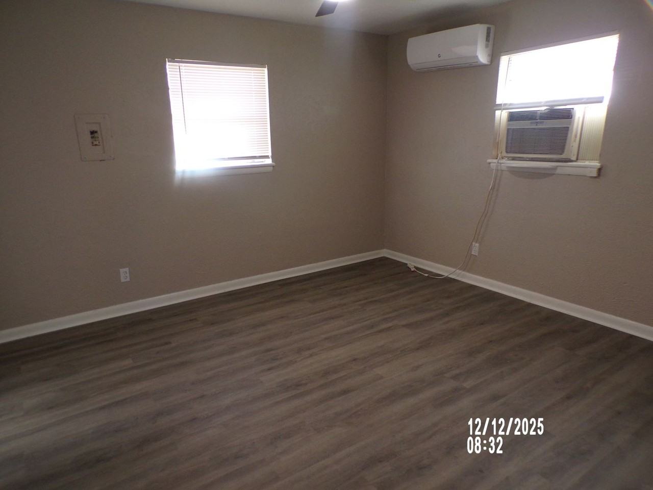 1803 Nw 14th St #A - Photo 4 of 13