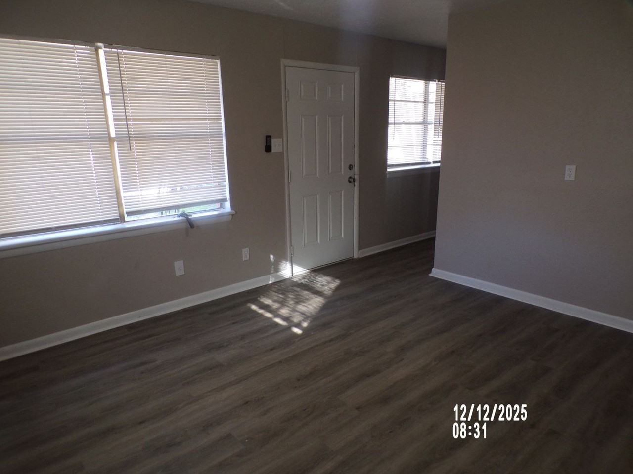 1803 Nw 14th St #A - Photo 6 of 13