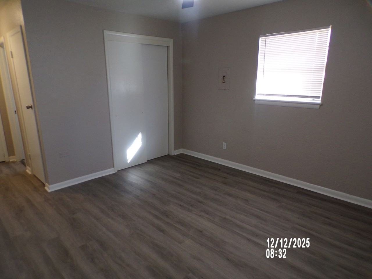 1803 Nw 14th St #A - Photo 7 of 13