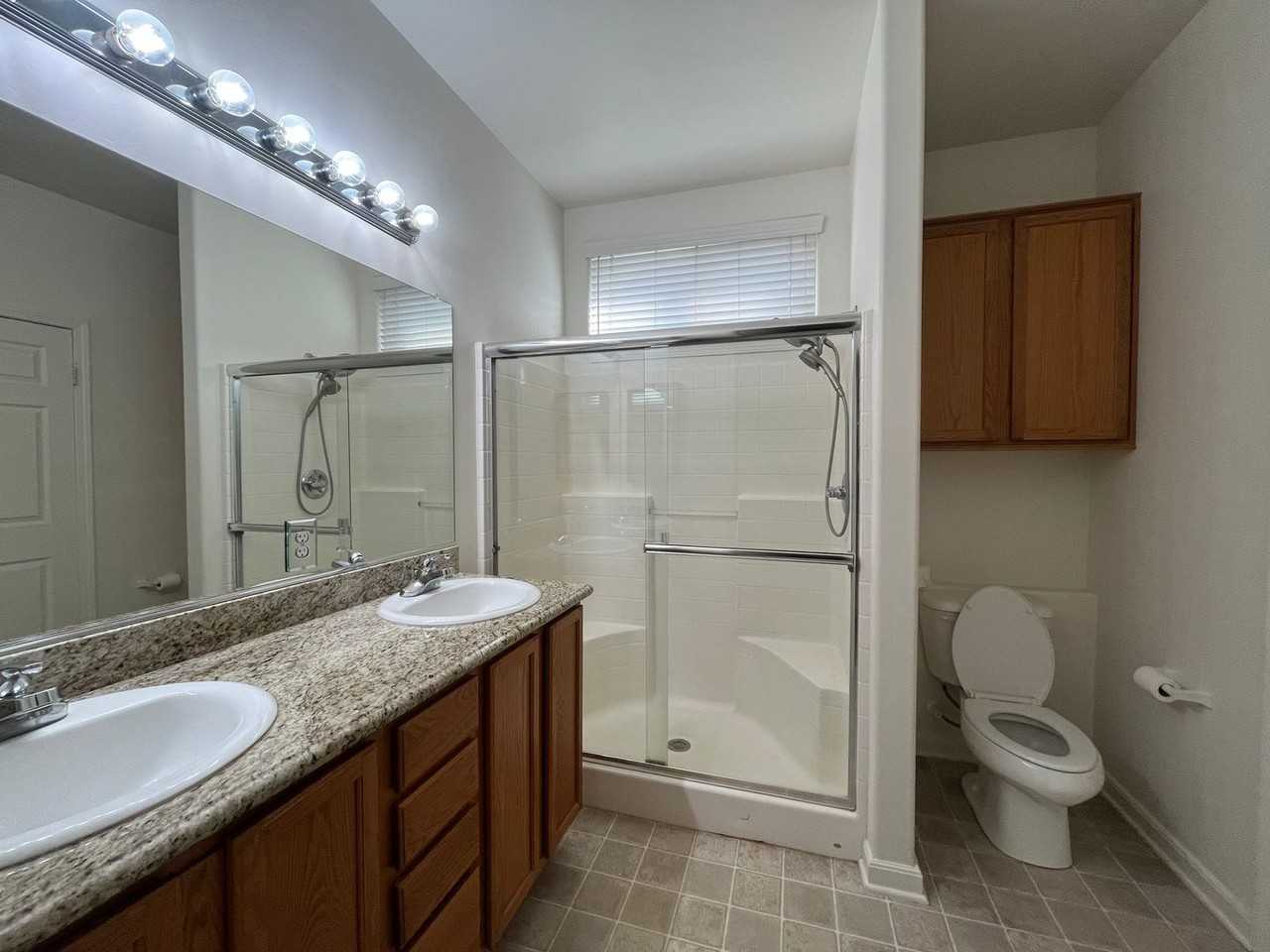 21110 Mission St - Photo 6 of 13