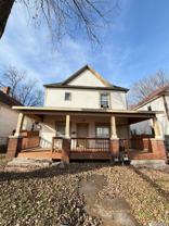 210&210 1/2 S Pearl - Photo 1 of 1