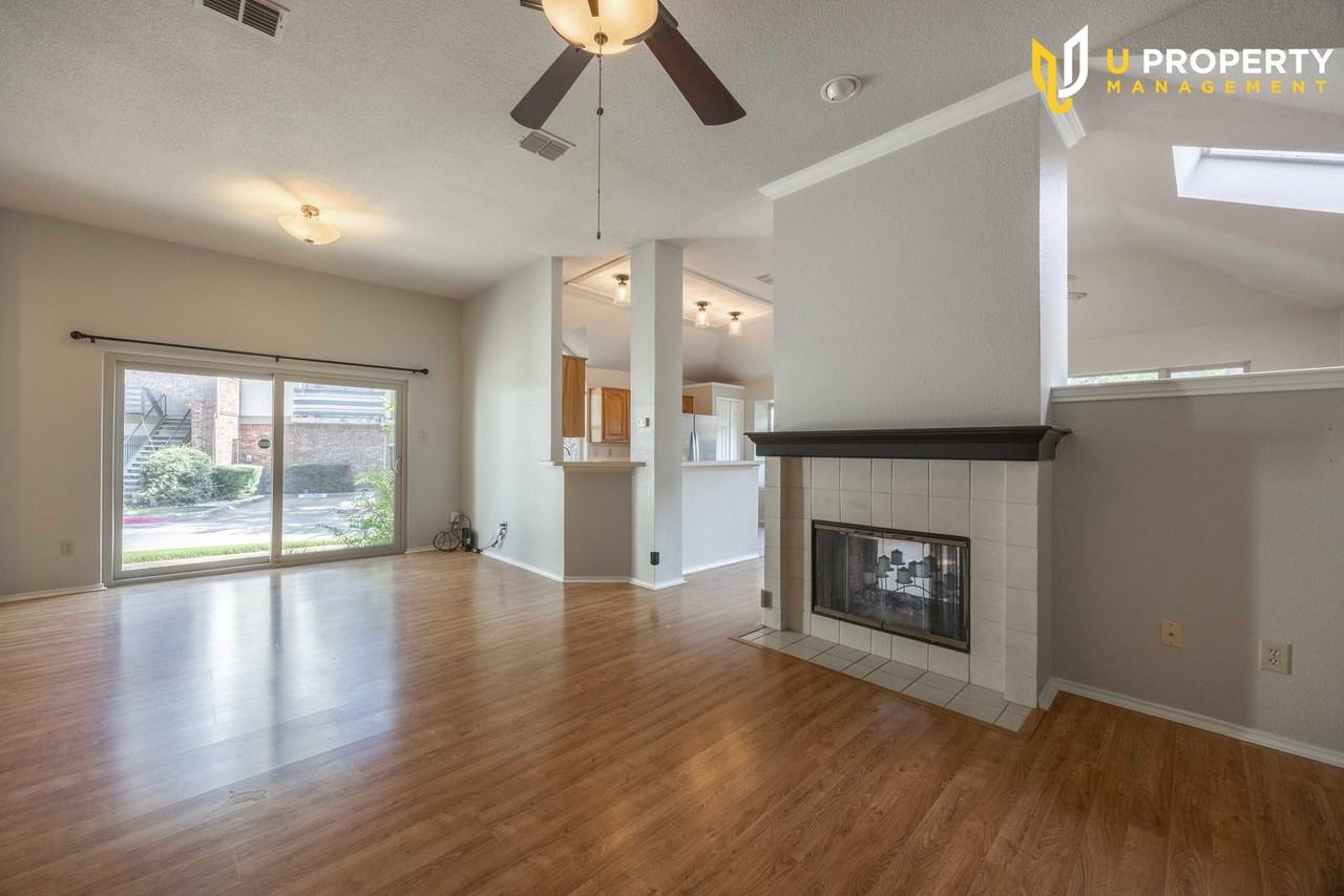 464 Arbor Club Ln - Photo 5 of 35