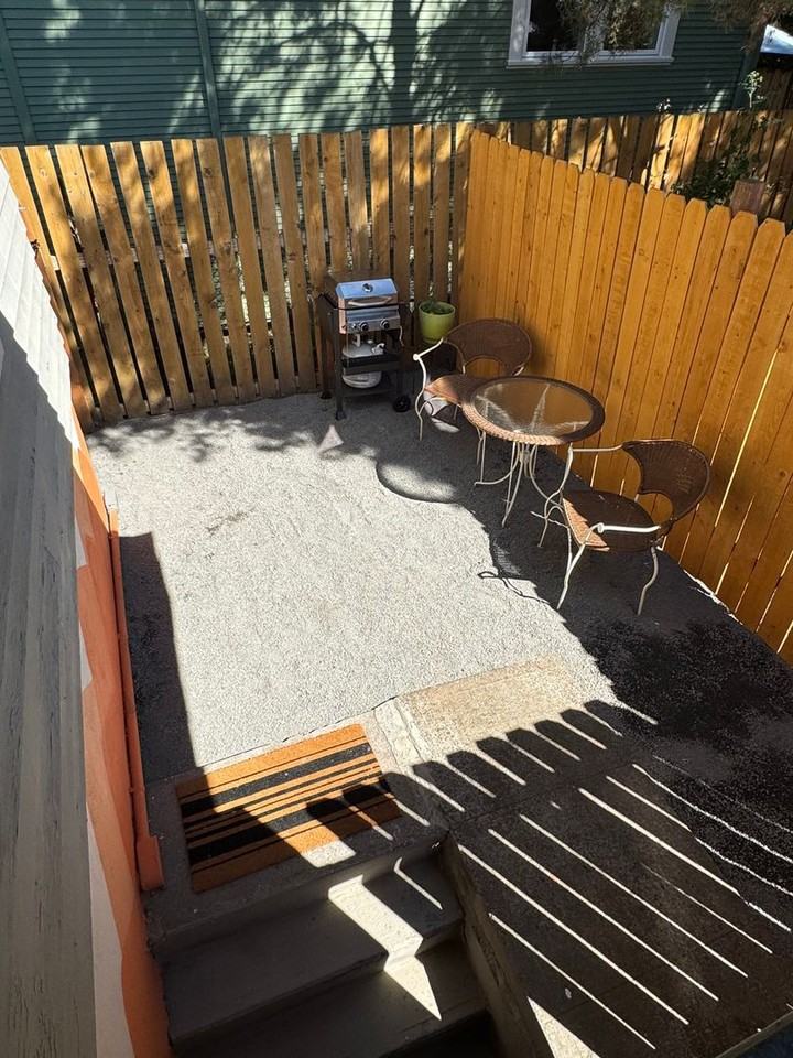 1436 Se Bybee Blvd - Photo 2 of 14