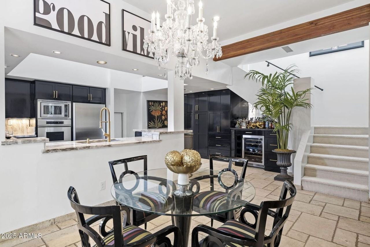 6198 N 28th Pl - Photo 5 of 21