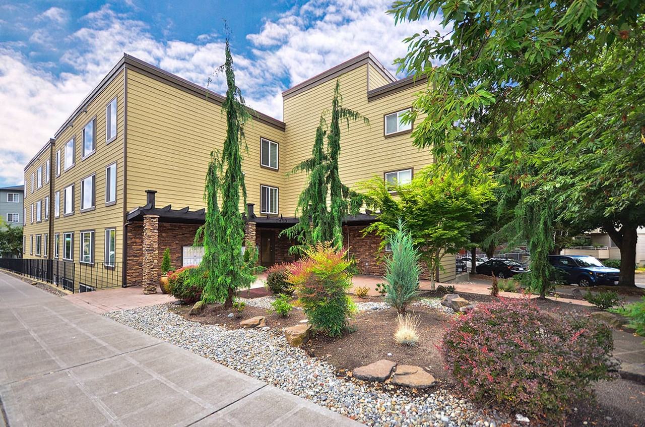 Greenlake Terrace Apartments - Photo 2 of 7