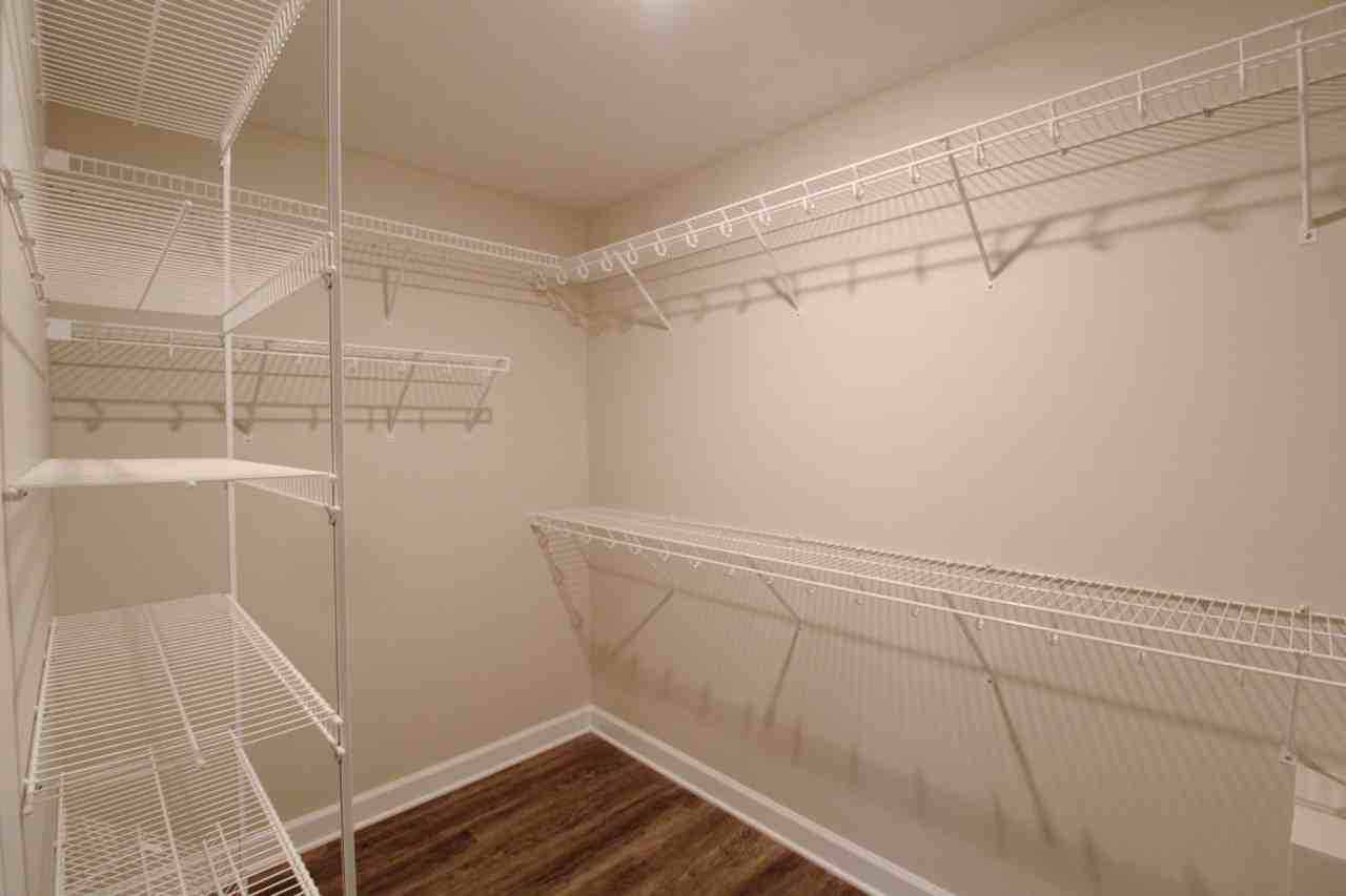 1441 1441 Derby Drive - Photo 6 of 32