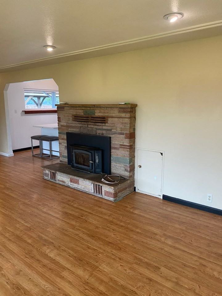 31451 N Redwood Hwy - Photo 4 of 12