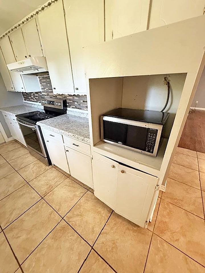 509 W Maple St - Photo 5 of 23