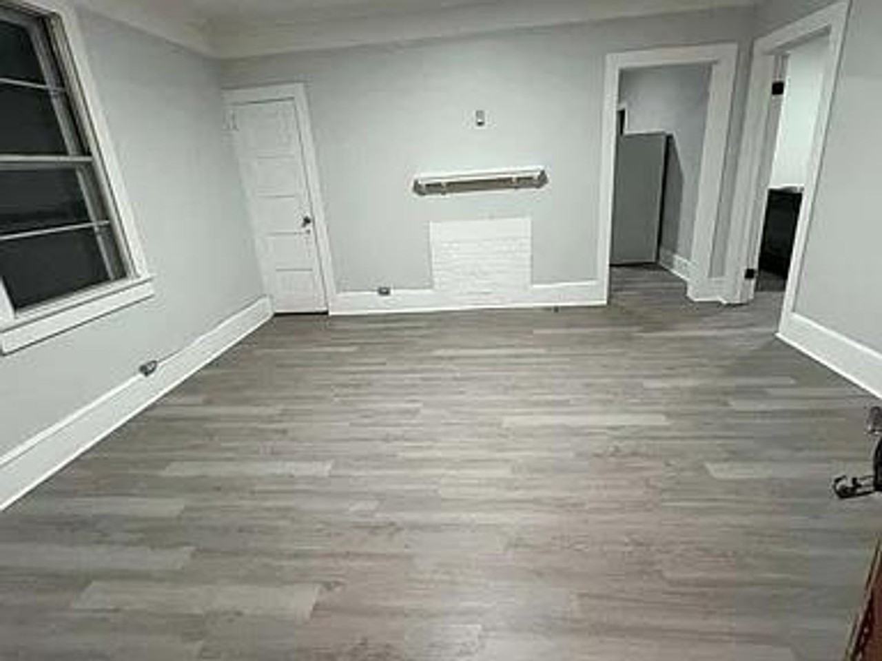 309 3rd St - Photo 4 of 12