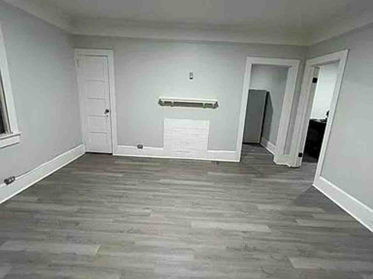 309 3rd St - Photo 7 of 12