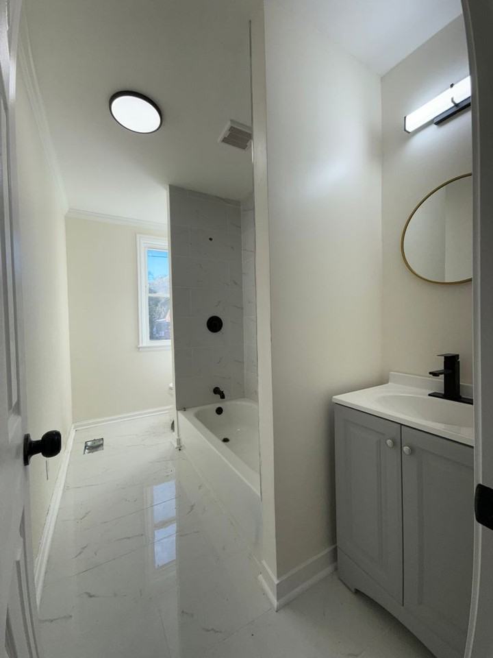 15 Bradley Dr - Photo 4 of 31