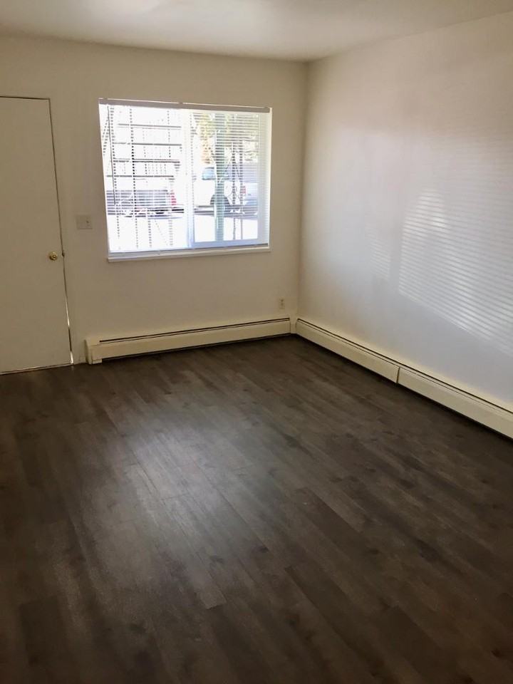 2575 E Uintah St #1 - Photo 3 of 11