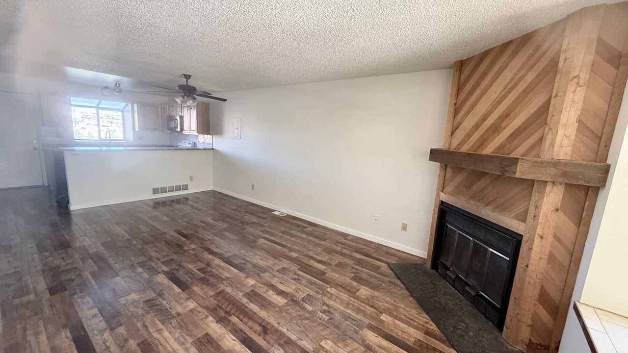 6719 Overland Dr - Photo 6 of 14