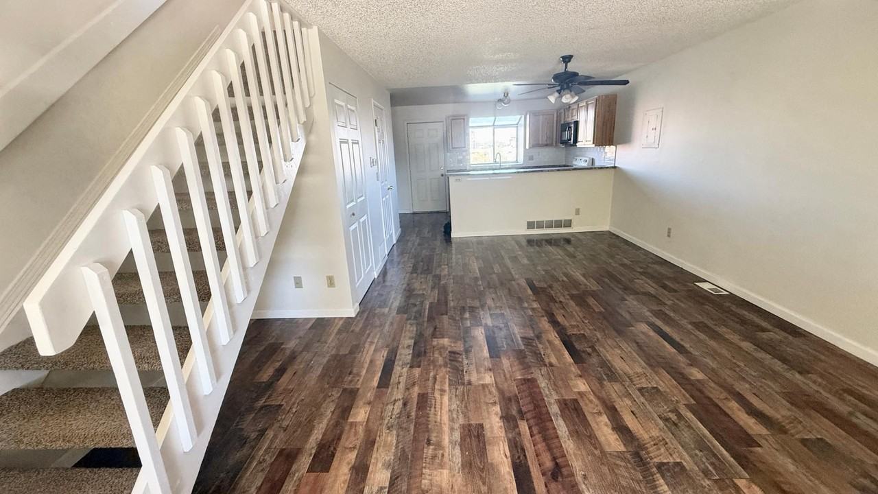 6719 Overland Dr - Photo 7 of 14