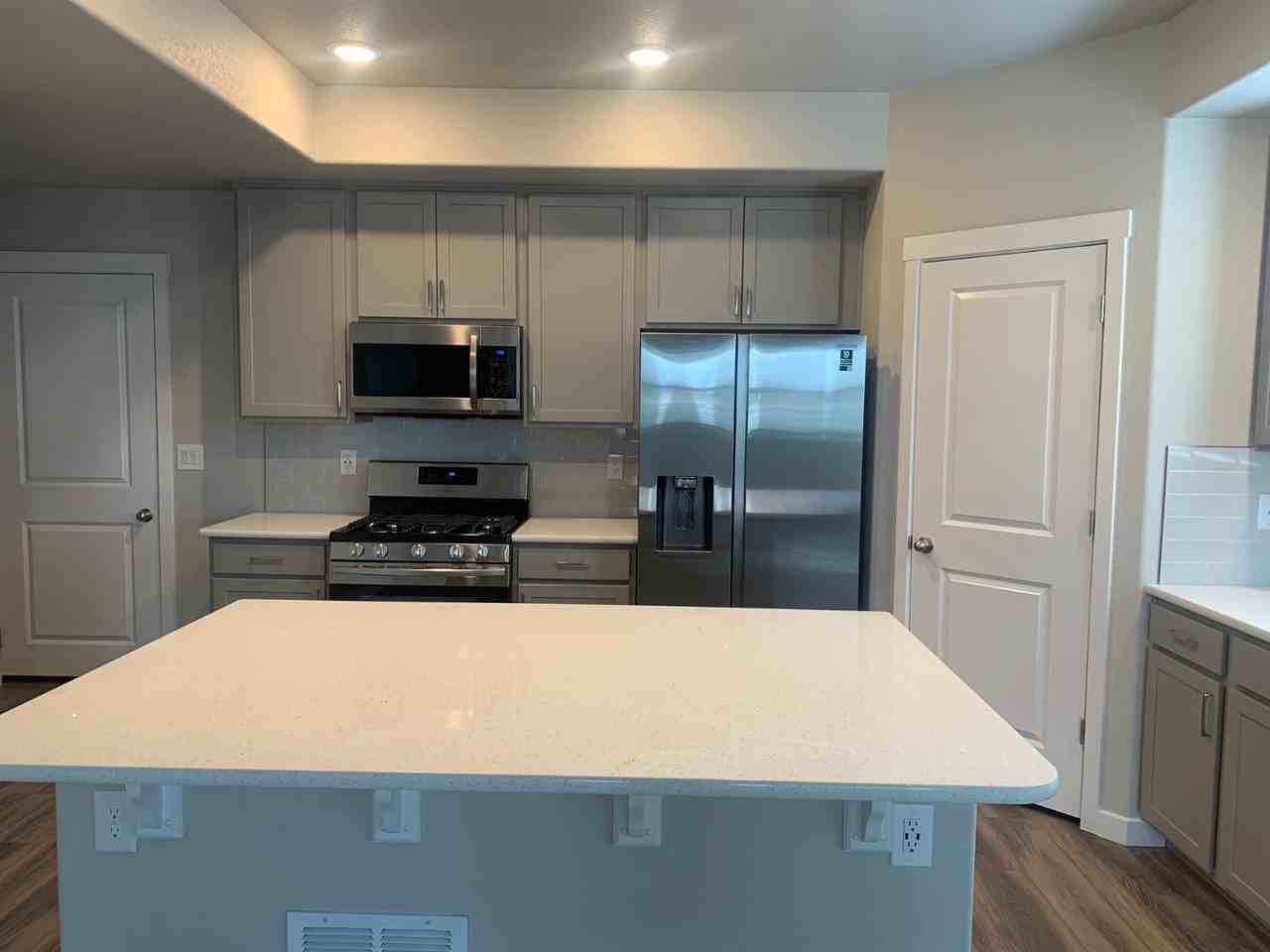 7677 Frigid Air Pt - Photo 2 of 20