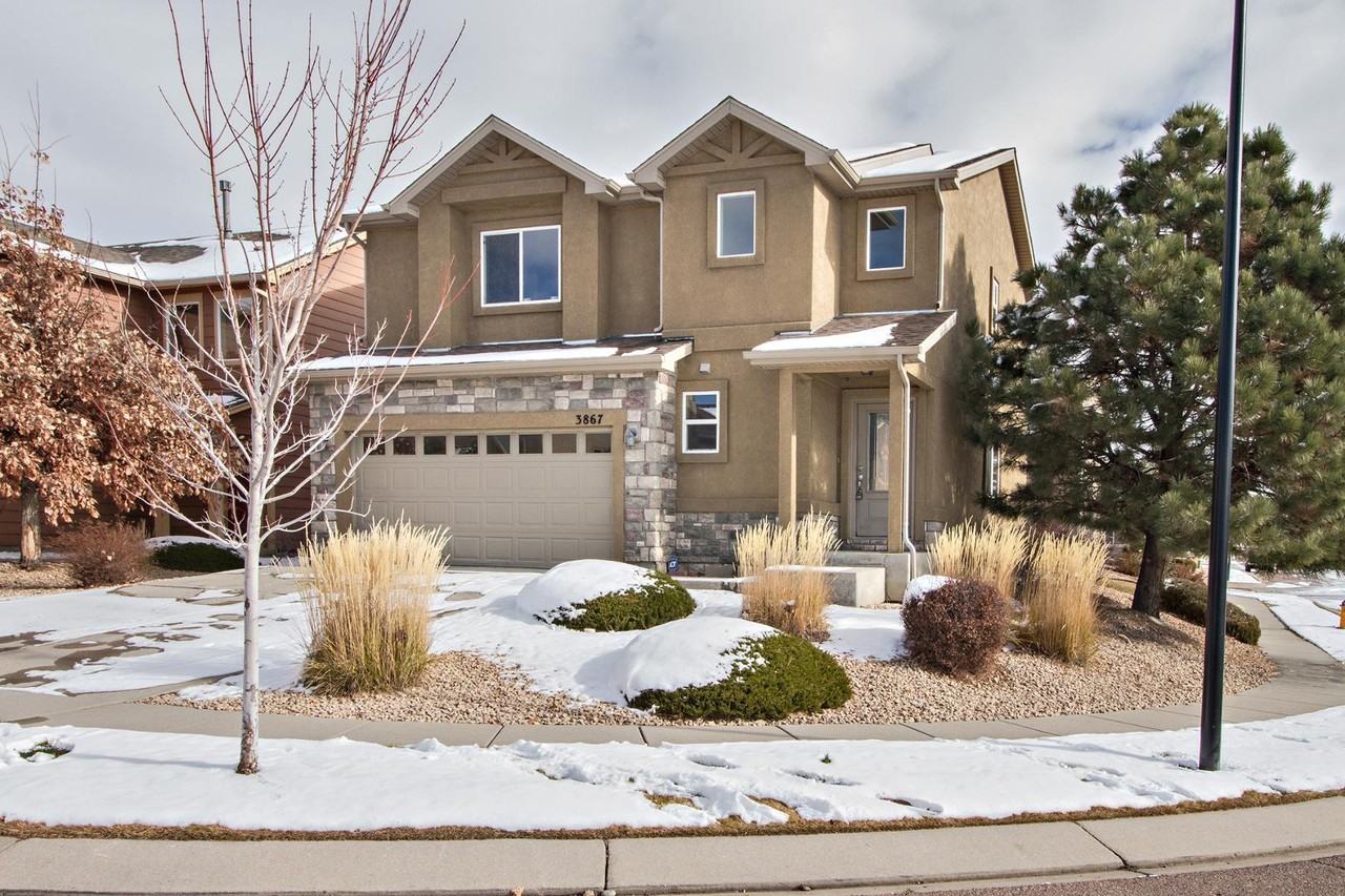 3867 Swainson Dr - Photo 2 of 25