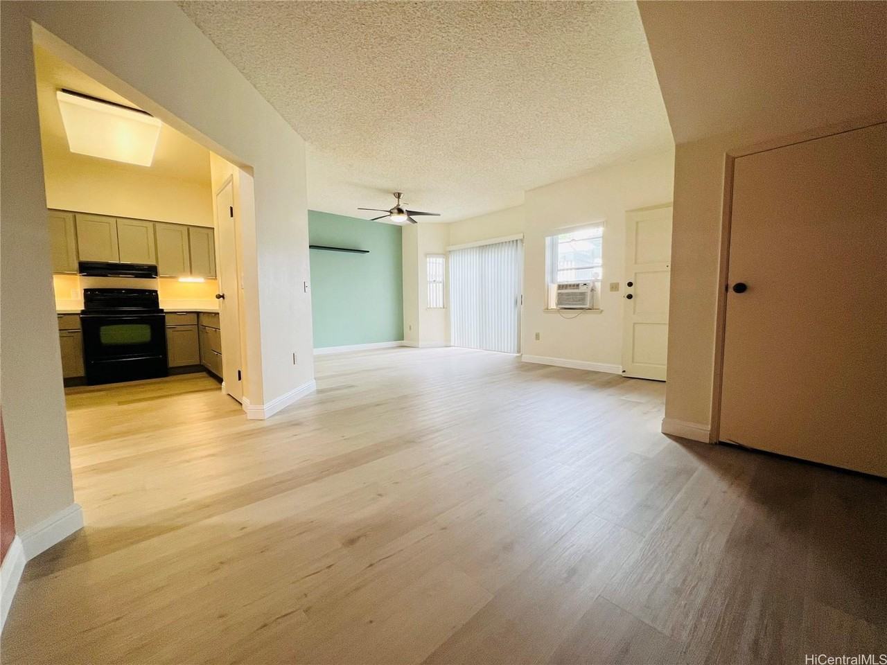 95-1032 Ainamakua Dr #F - Photo 3 of 10