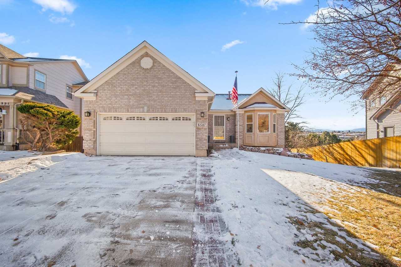 6587 Dream Weaver Dr - Photo 2 of 50