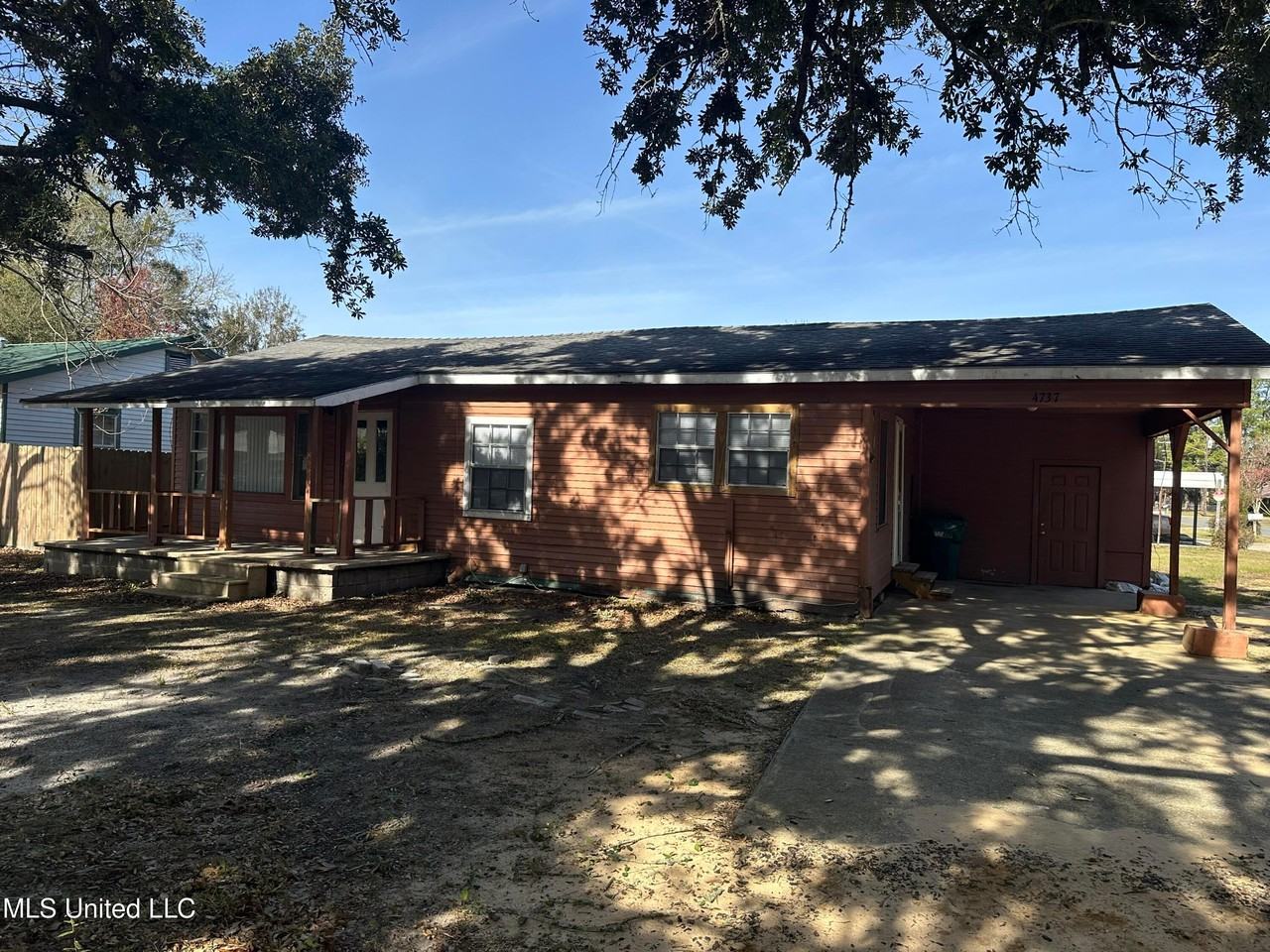 4737 General Ike St - Photo 2 of 13