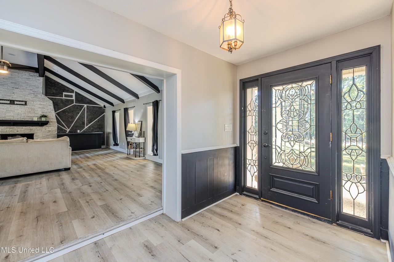 28 Deerfield Dr - Photo 7 of 50