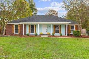 110 Oak Grove Dr - Photo 1 of 1