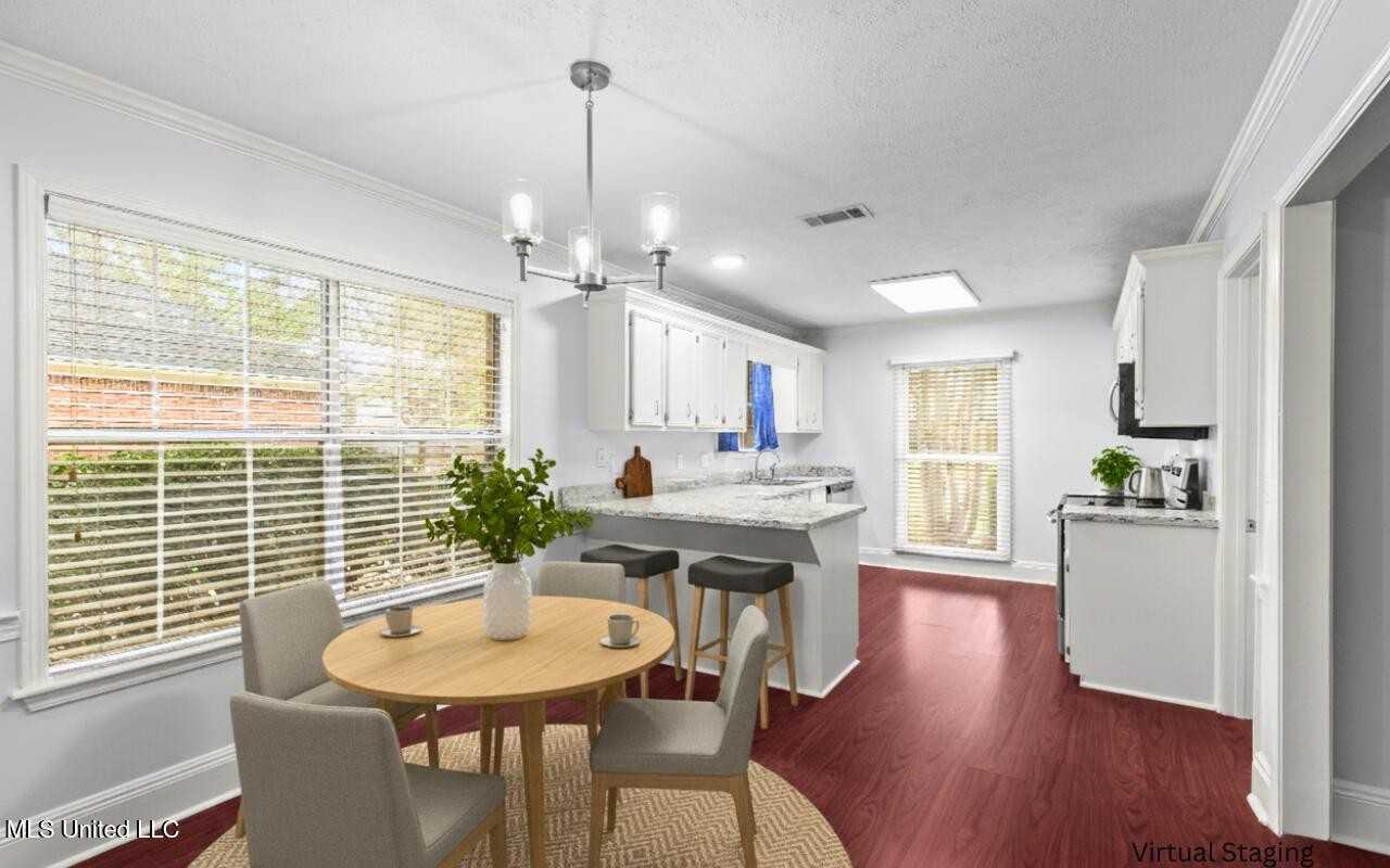 110 Oak Grove Dr - Photo 7 of 50