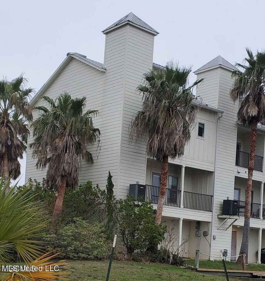 1400 Mill Rd - Photo 2 of 12