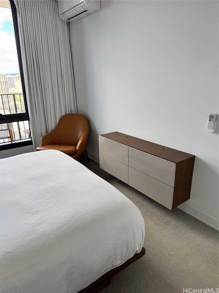 987 Queen St #3605 - Photo 6 of 13