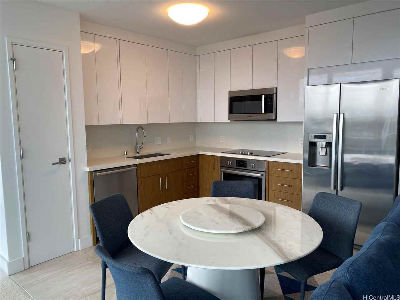 629 Keeaumoku St #2503 - Photo 6 of 20