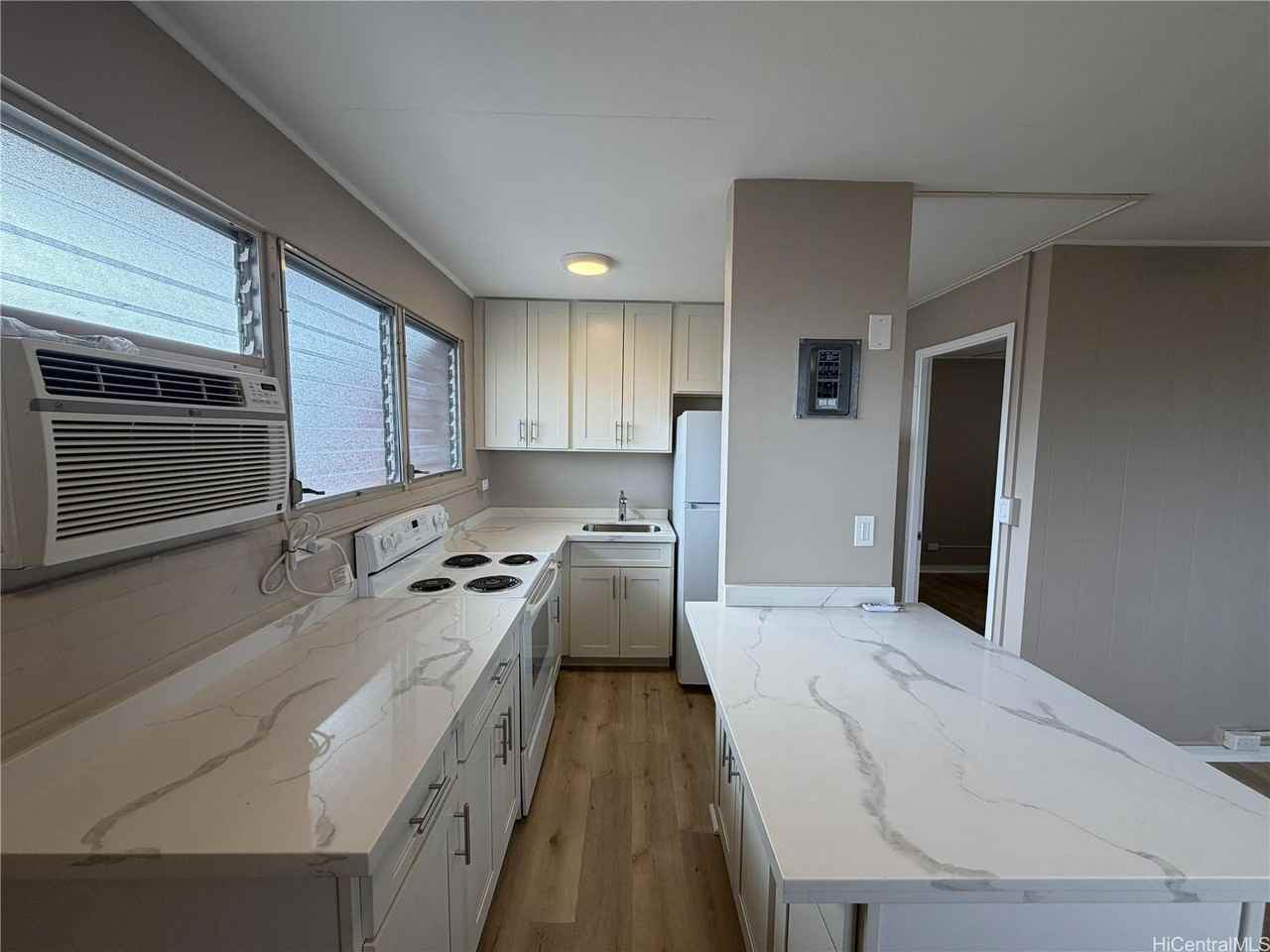 733 Coolidge St - Photo 2 of 6