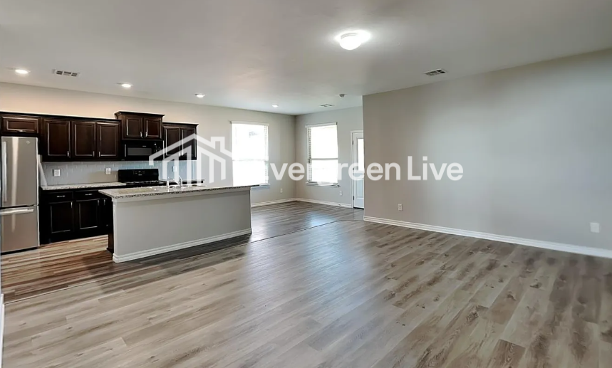 9529 Timberwind Ln - Photo 3 of 6