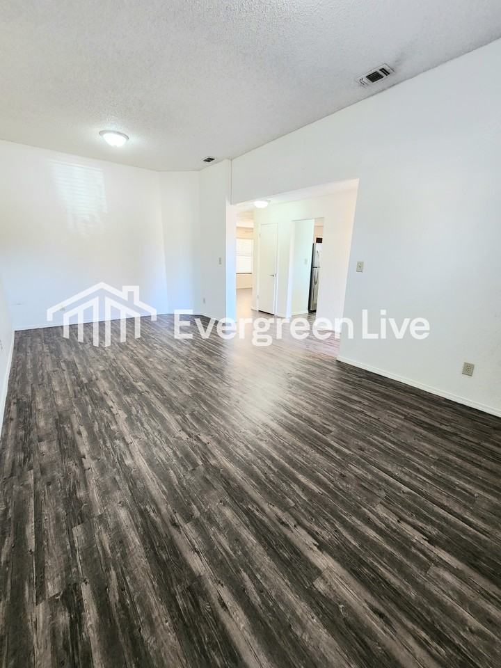 2149 Santa Ana Ct - Photo 3 of 21