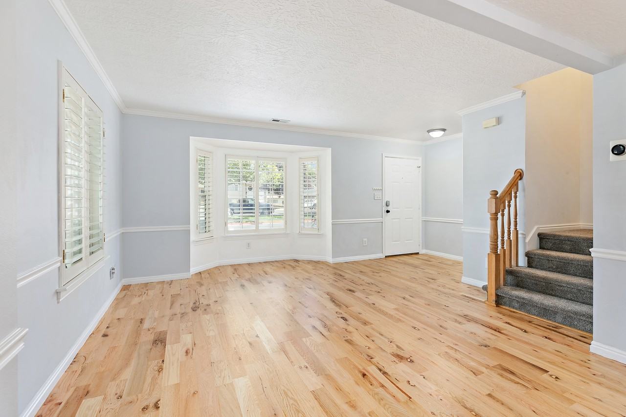 774 E St - Photo 2 of 15