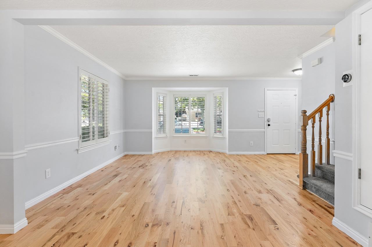 774 E St - Photo 3 of 15