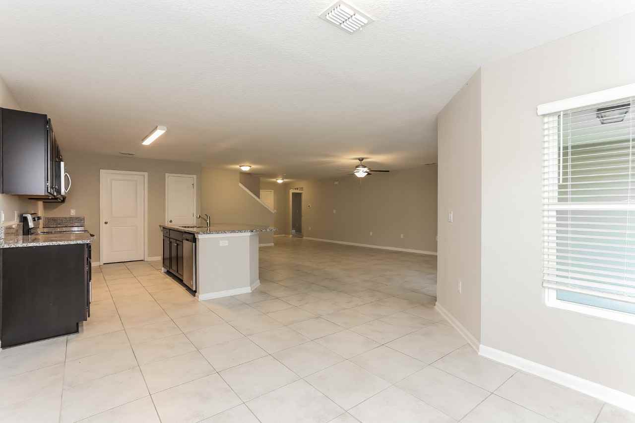 7361 New Meadows Ct - Photo 6 of 36