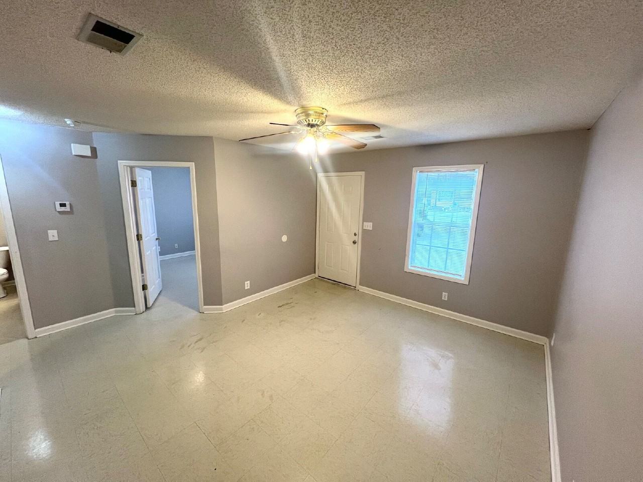 102B Tennessee Ave - Photo 3 of 8