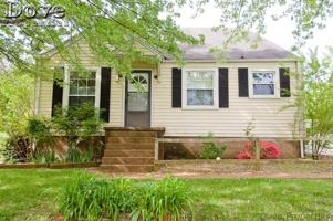 featured image of 2415 N Hillcrest Dr #A