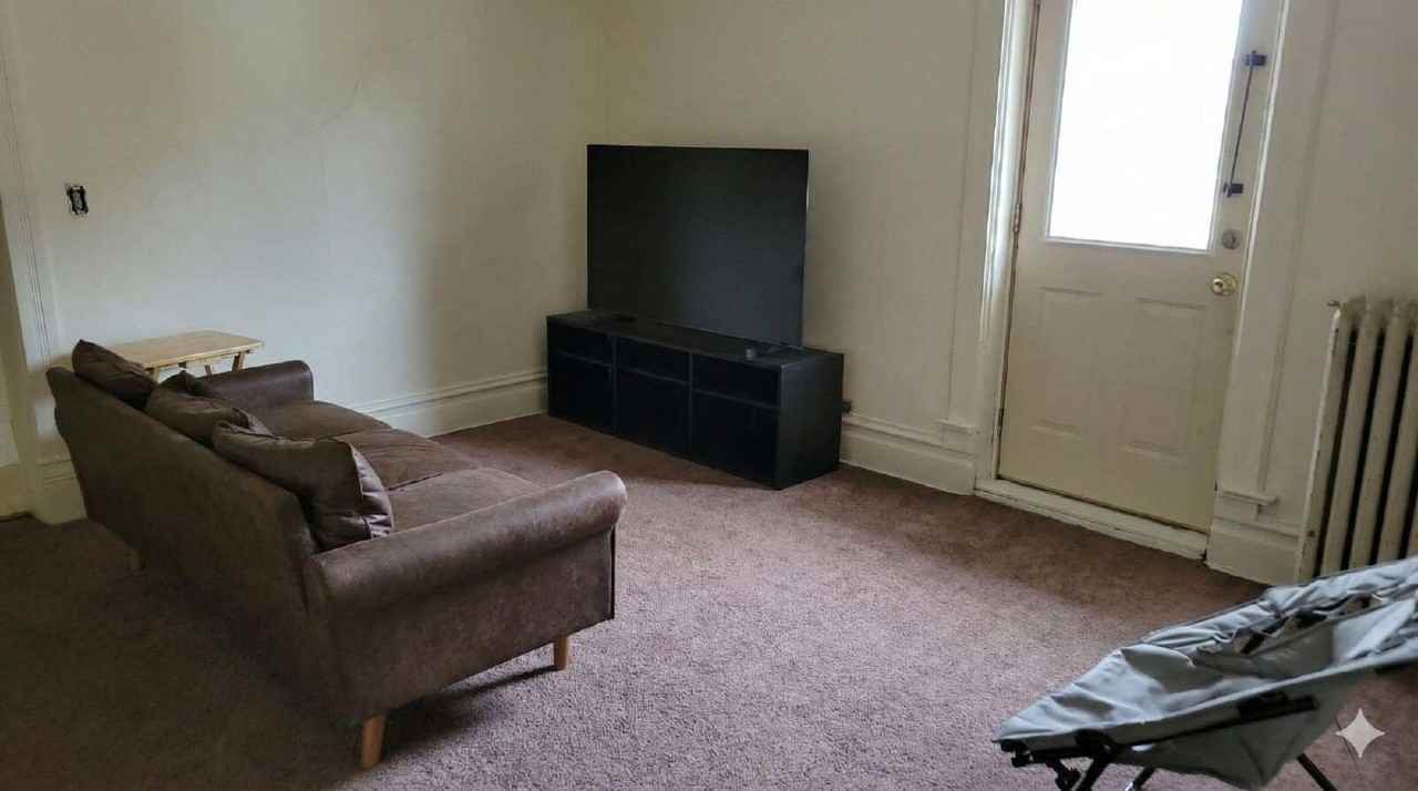 1501 State St - Photo 4 of 13