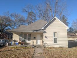 featured image of 309 Elm St