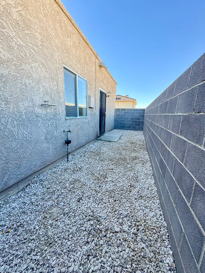 1805 S 2nd Ave #A - Photo 4 of 37