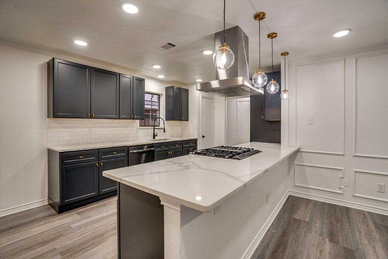 3302 Sara Dr - Photo 7 of 20