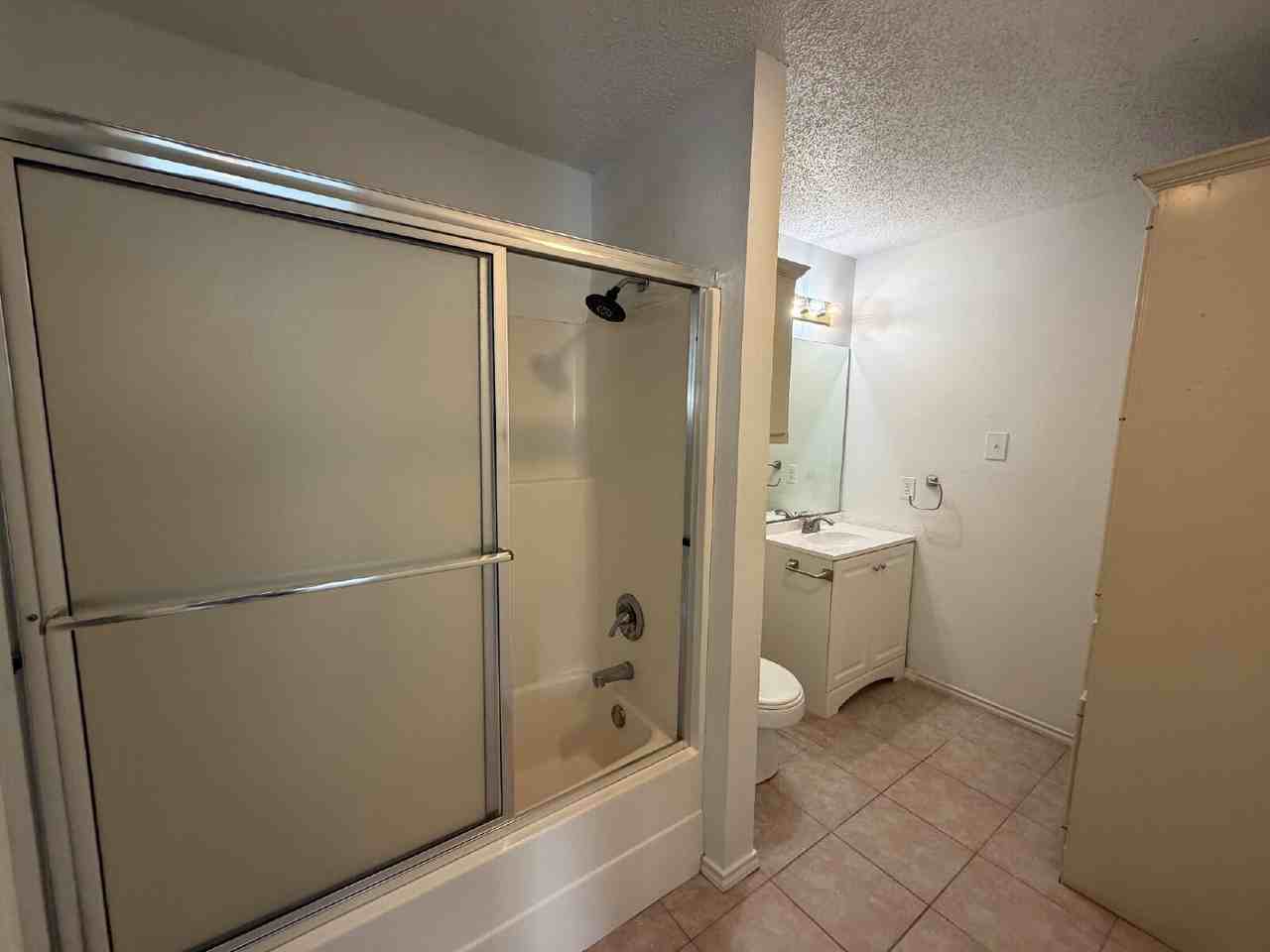 2441 E 30th St - Photo 5 of 9