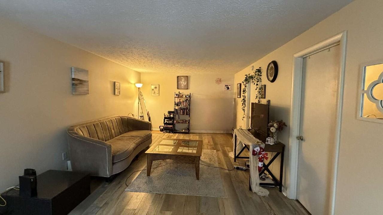 92 W Main St - Photo 3 of 9